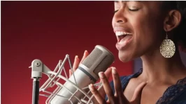 Ce le dă oamenilor o voce frumoasă pentru a cânta